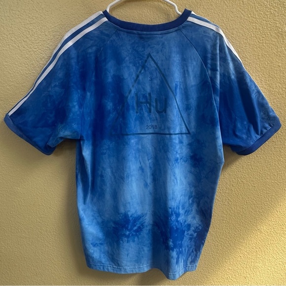 Adidas X Pharrell Williams “Hu Holi” Blue Tie Dye Shirt Large EUC! - Picture 6 of 9